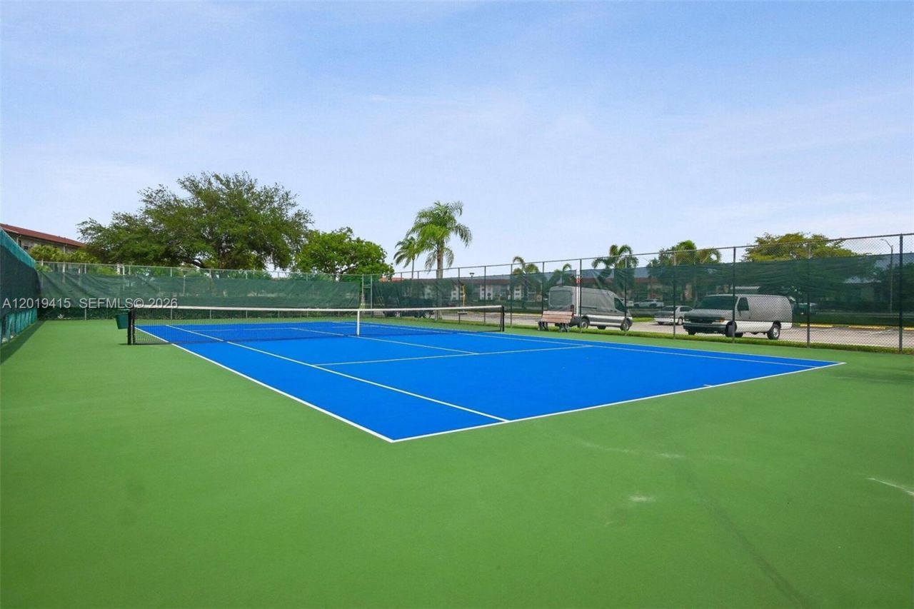 13455 SW 9th Ct, Unit 314J, Pembroke Pines, FL 33027 Photo