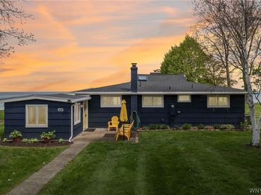 739 Lake Road, Youngstown, NY 14174