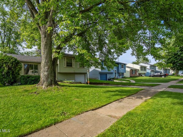 4833 Catalina Drive, Toledo, OH 43615