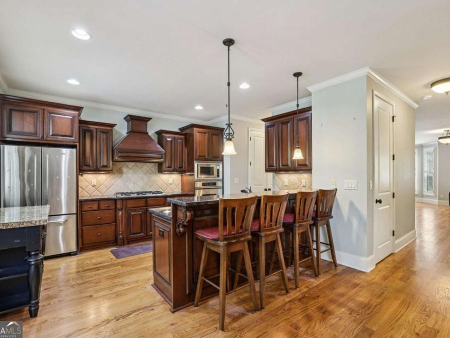 Property Image 4