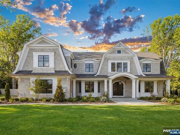 396 Knollwood Road, RIDGEWOOD, NJ 07450
