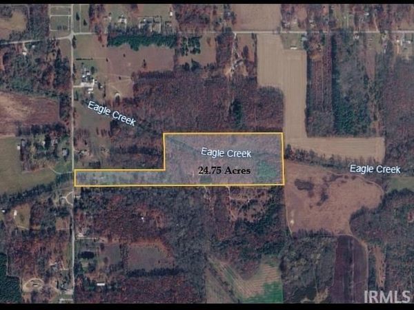 140 S 700 East Road, Knox, IN 46534