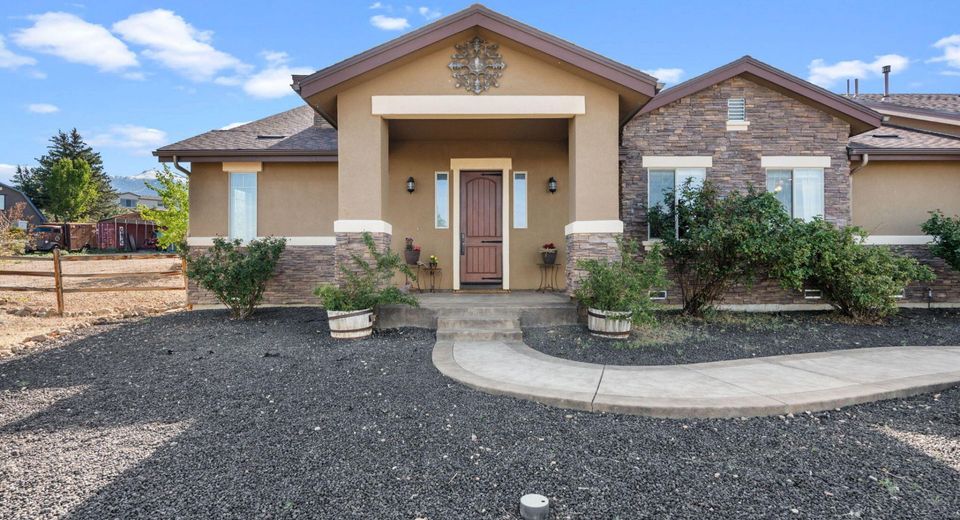5764 Carl Dr Drive, Reno, NV 89511 Photo
