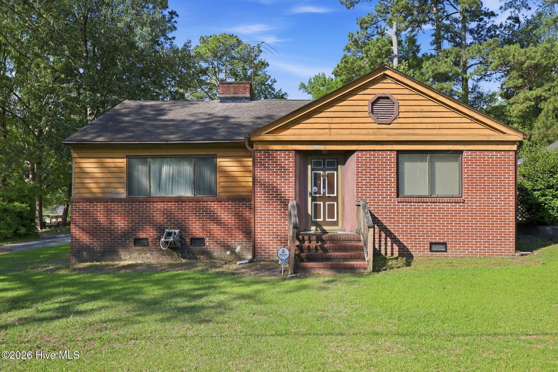 286 Mccrae Street, Grifton, NC 28530 Main Photo