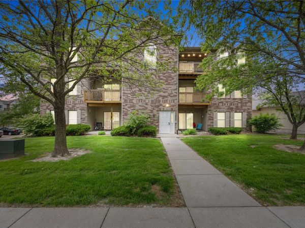 2853 Coral Court , Unit 304, Coralville, IA 52241
