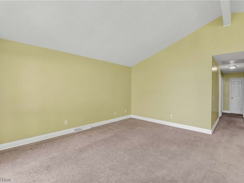 490 Abbyshire Drive, Berea, OH 44017 Photo 10