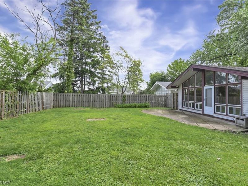 490 Abbyshire Drive, Berea, OH 44017 Photo 25