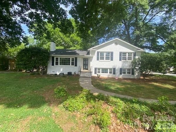 3927 Sharon View Road , Charlotte, NC 28226