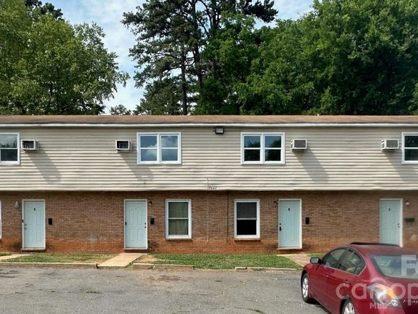 2667 Dr Carver Road, Unit #3, Charlotte, NC 28208