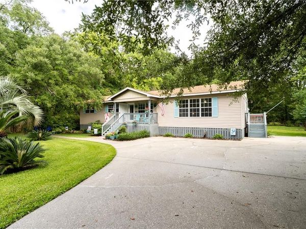1750 Staples Road, Mobile, AL 36605