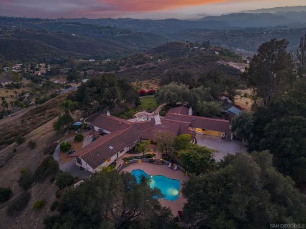 2825 Vista Del Rio, Fallbrook, CA 92028