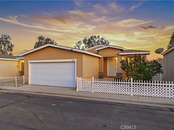 2424 Grandview Terrace, Rosamond, CA 93560