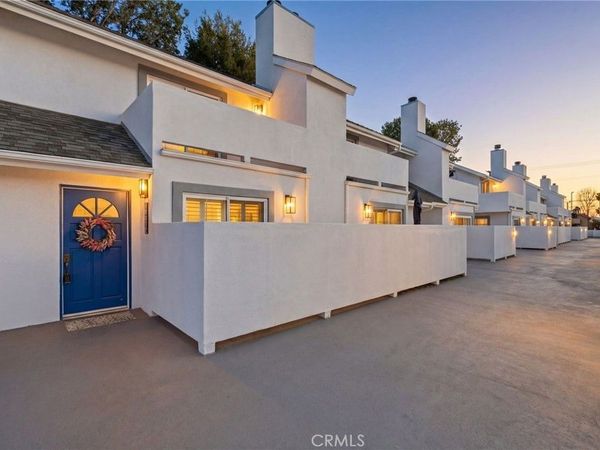 7304 Balboa, Unit C, Lake Balboa, CA 91406