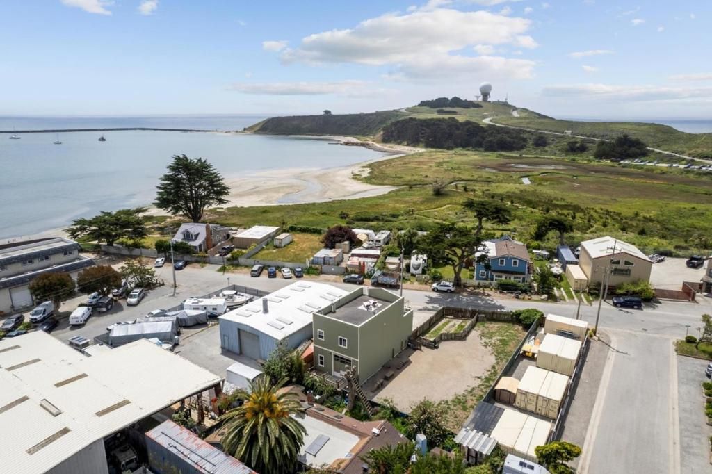 168 W Point Avenue, Half Moon Bay, CA 94019 Main Photo
