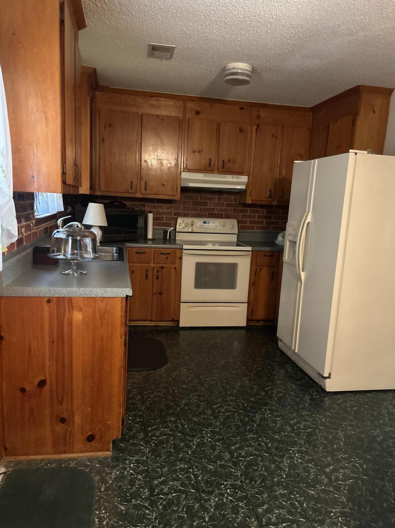 1300 White Drive Photo 8