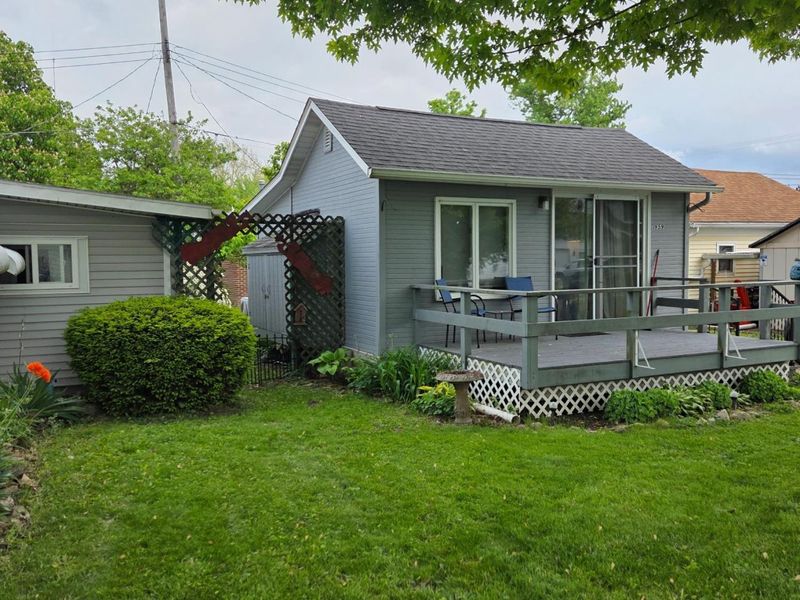 1953 S Central Lane, Marblehead, OH 43440 Photo 2