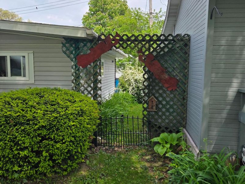 1953 S Central Lane, Marblehead, OH 43440 Photo 5