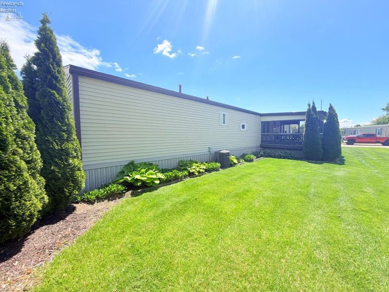 35 E Bass Circle, Marblehead, OH 43440 Photo 10