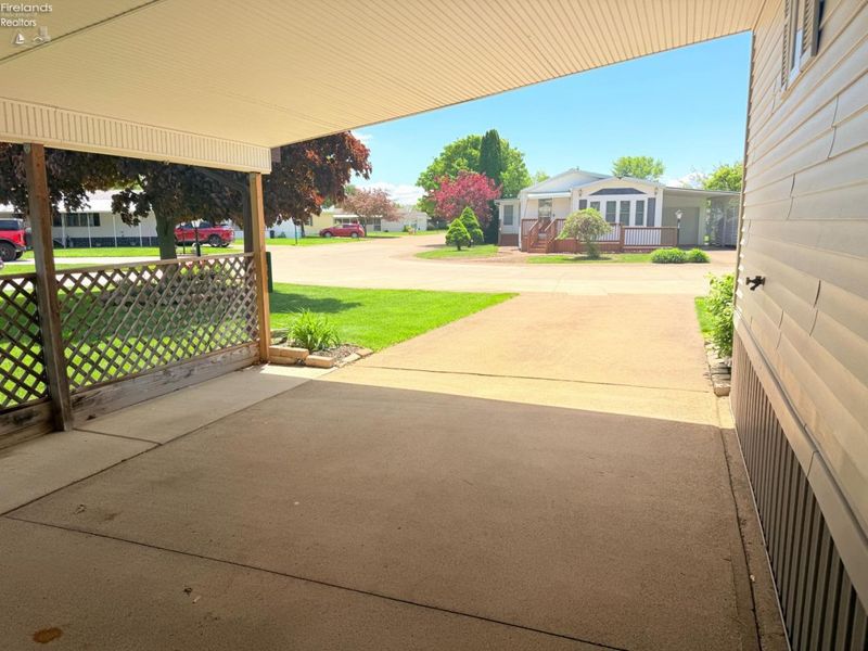 35 E Bass Circle, Marblehead, OH 43440 Photo 11