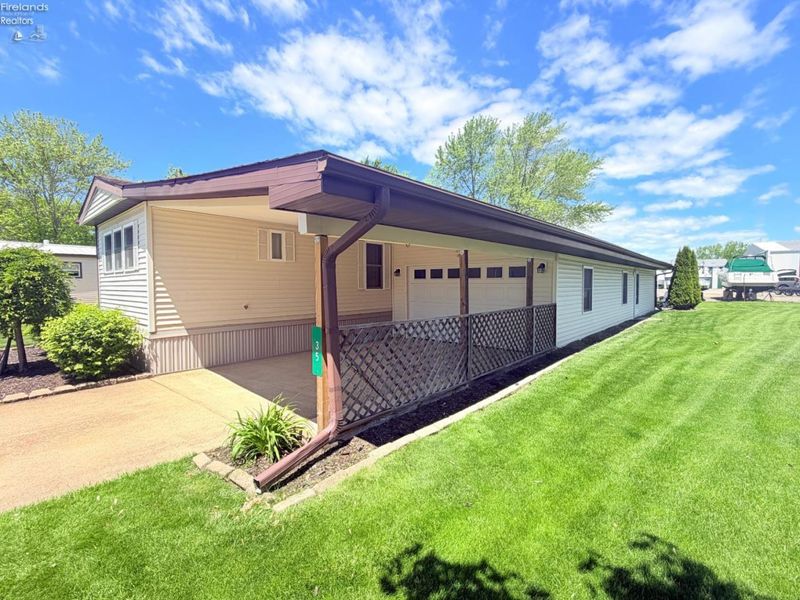 35 E Bass Circle, Marblehead, OH 43440 Photo 4