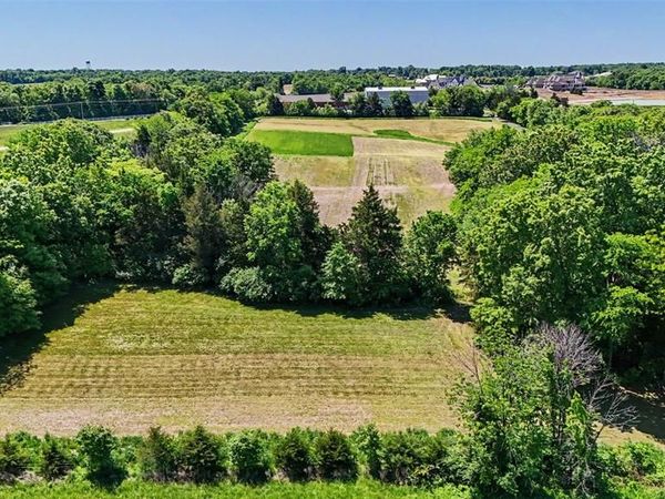 08 Benne Road , Defiance, MO 63341