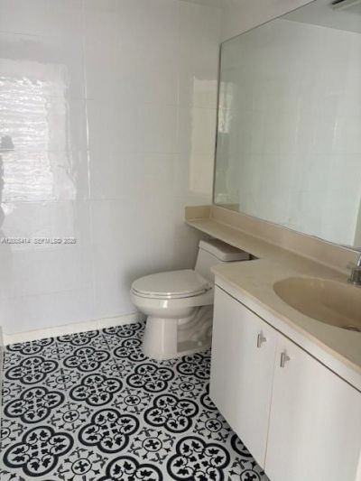4000 Towerside Ter , Unit 1403, Miami, FL 33138 Photo