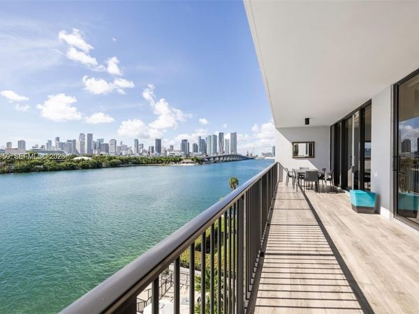 1000 Venetian Way , Unit 502, Miami, FL 33139