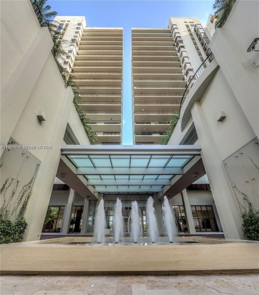 1000 Venetian Way , Unit 502, Miami, FL 33139 Photo