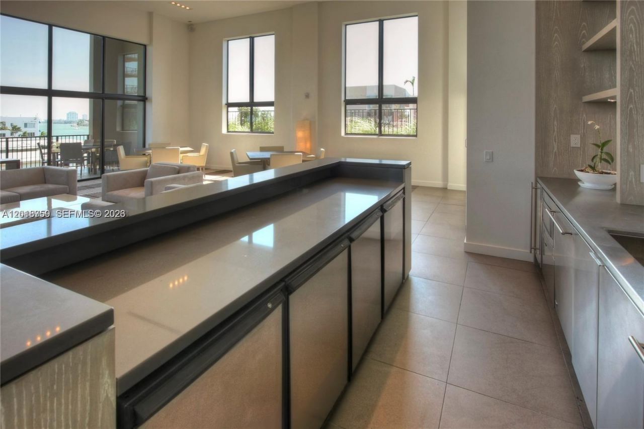 1000 Venetian Way , Unit 502, Miami, FL 33139 Photo