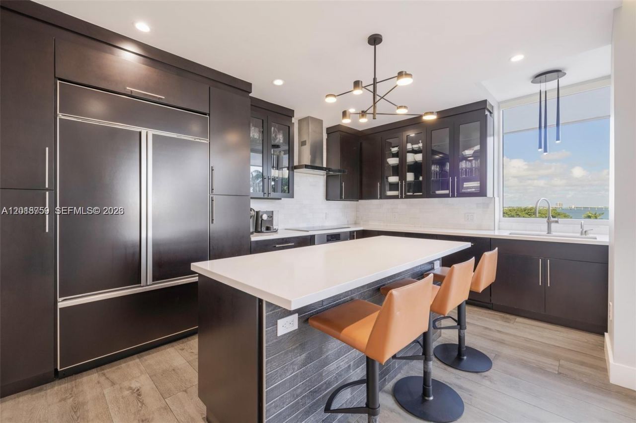 1000 Venetian Way , Unit 502, Miami, FL 33139 Photo