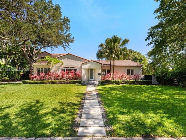 597 NE 93rd St , Miami Shores, FL 33138