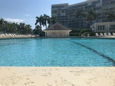 881 Ocean Dr, Unit TH11, Key Biscayne, FL 33149 Photo