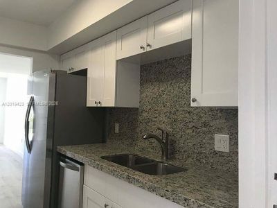 881 Ocean Dr, Unit TH11, Key Biscayne, FL 33149 Photo