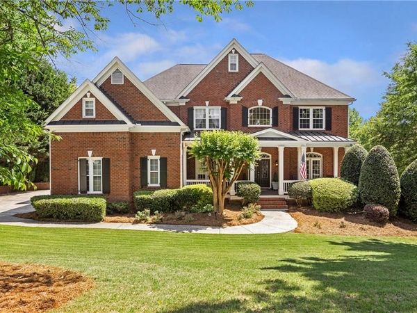 805 Lake Mist Cove, Alpharetta, GA 30004
