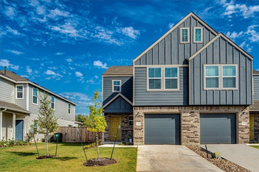194 George Neggan Ln , Bastrop, TX 78602 Main Photo