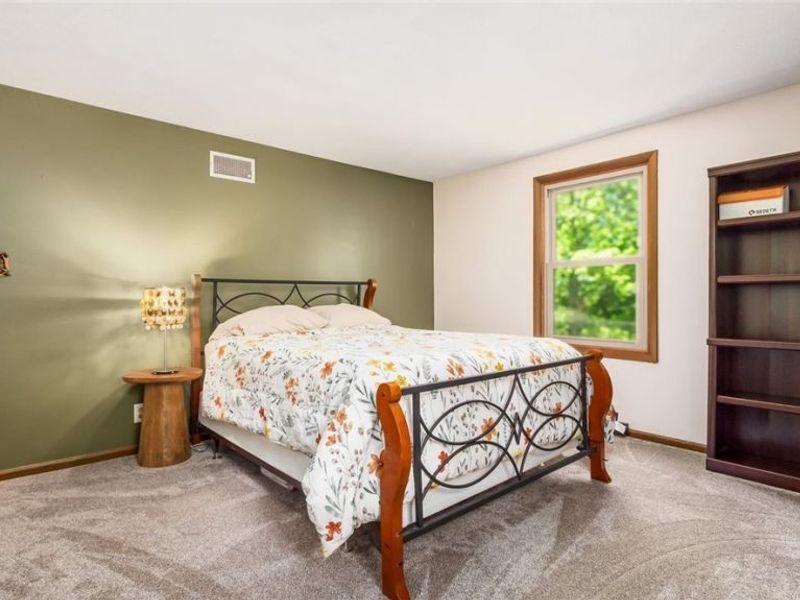 10383 Twin Oaks Drive, Cambridge, OH 43725 Photo 20