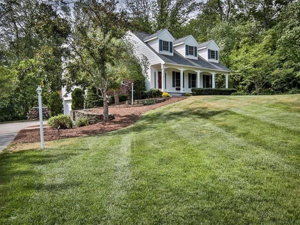 28 Newton Road, Plaistow, NH 03865