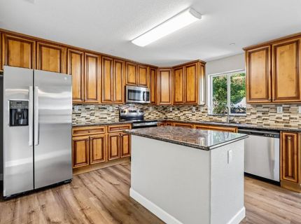 3870 Pine St, Rocklin, CA 95677 Photo