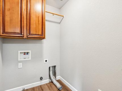 3870 Pine St, Rocklin, CA 95677 Photo