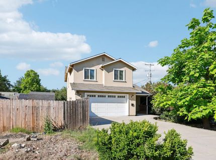 3870 Pine St, Rocklin, CA 95677 Photo