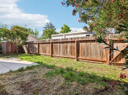 3870 Pine St, Rocklin, CA 95677 Photo