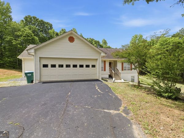 949 Smallwood Drive, Commerce, GA 30529