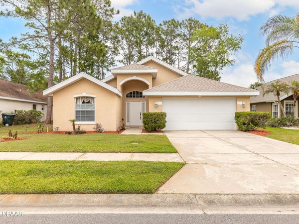 11 Cormorant Circle, Daytona Beach, FL 32119