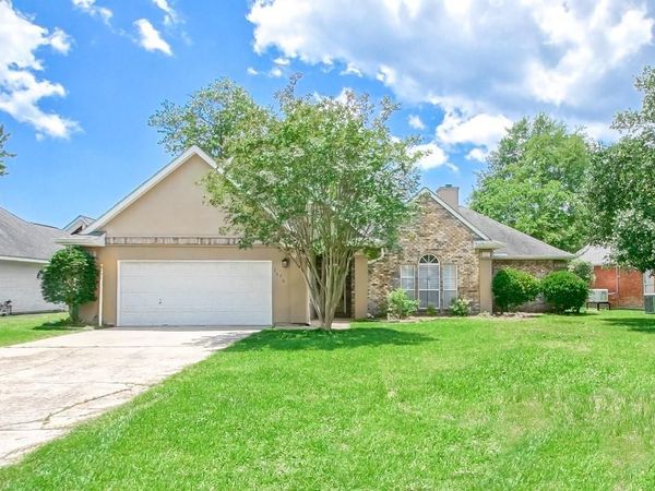 3070 PINE Place, Mandeville, LA 70448