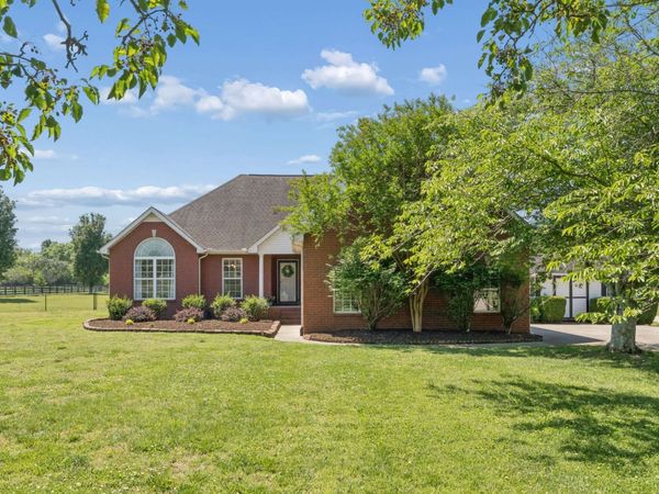 301 Tenby Dr, Murfreesboro, TN 37127