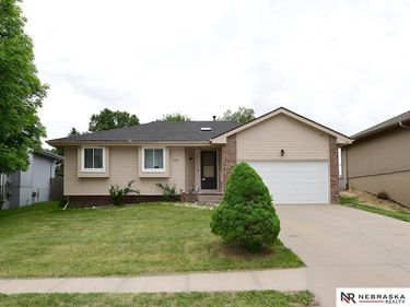 2703 Alberta Avenue, Bellevue, NE 68147
