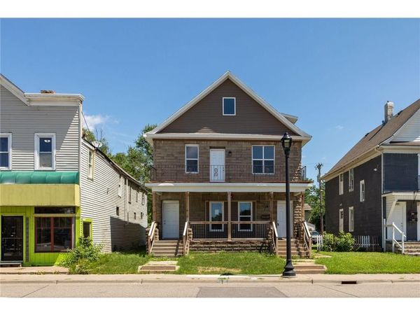 2050 W Broadway Avenue , Minneapolis, MN 55411