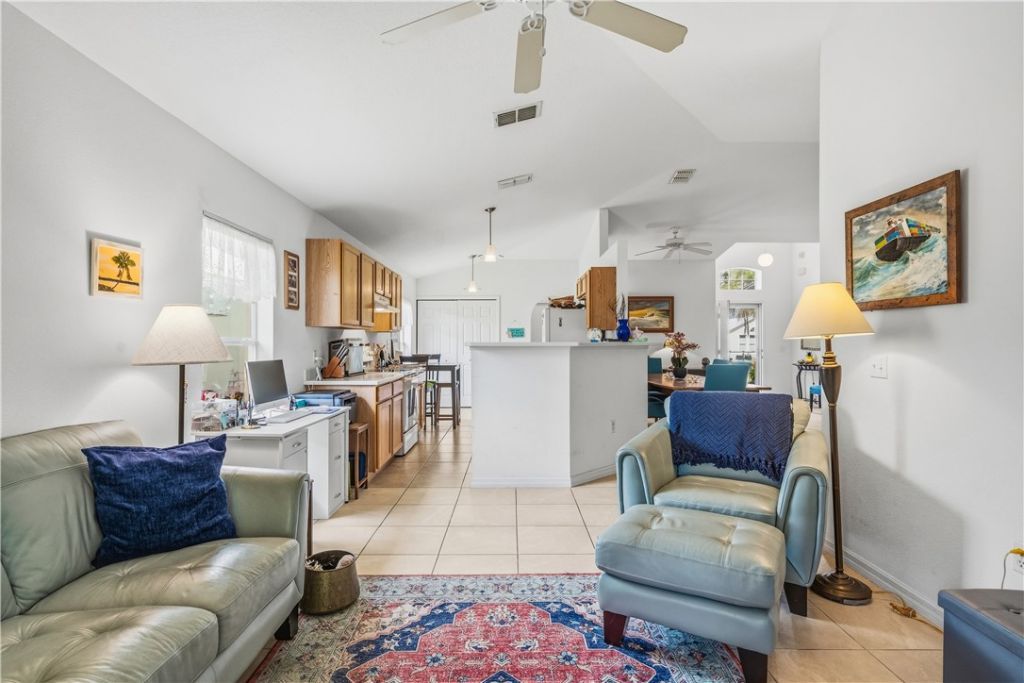 131 Bellamy Trail, Sebastian, FL 32958 Photo