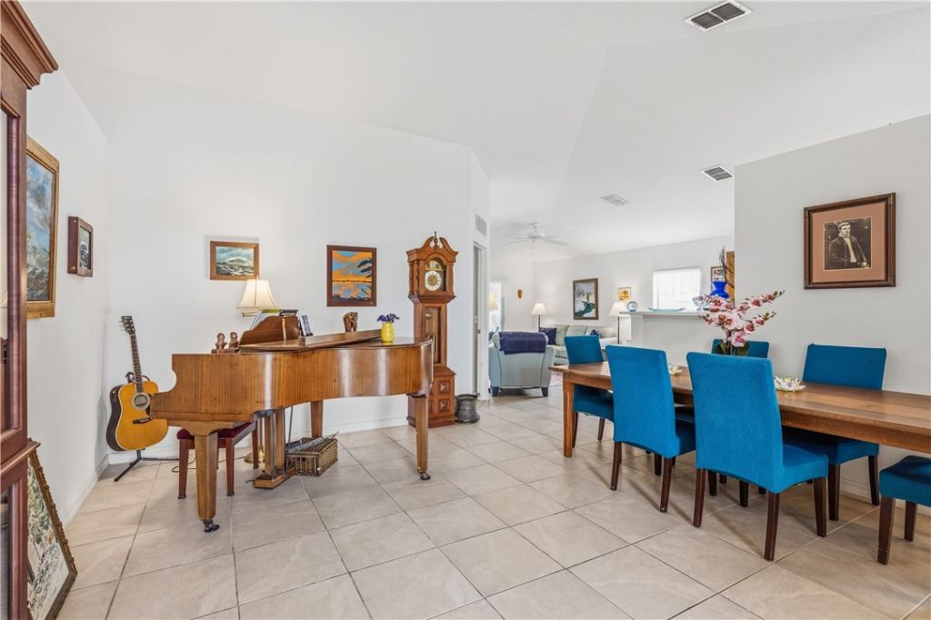 131 Bellamy Trail, Sebastian, FL 32958 Photo