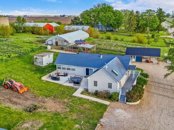 2S919 Dauberman Road, Elburn, IL 60119